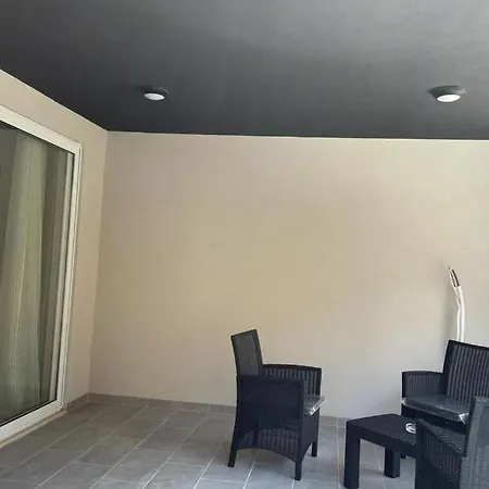 Lovely And Huge 3 Bedroom With Free Park Appartement *